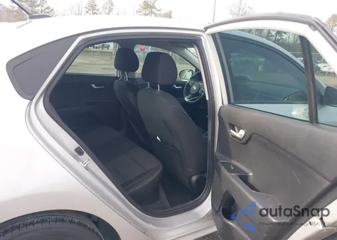 2021 Kia Rio S z USA, uszkodzony, nr VIN 3KPA24AD3ME392279